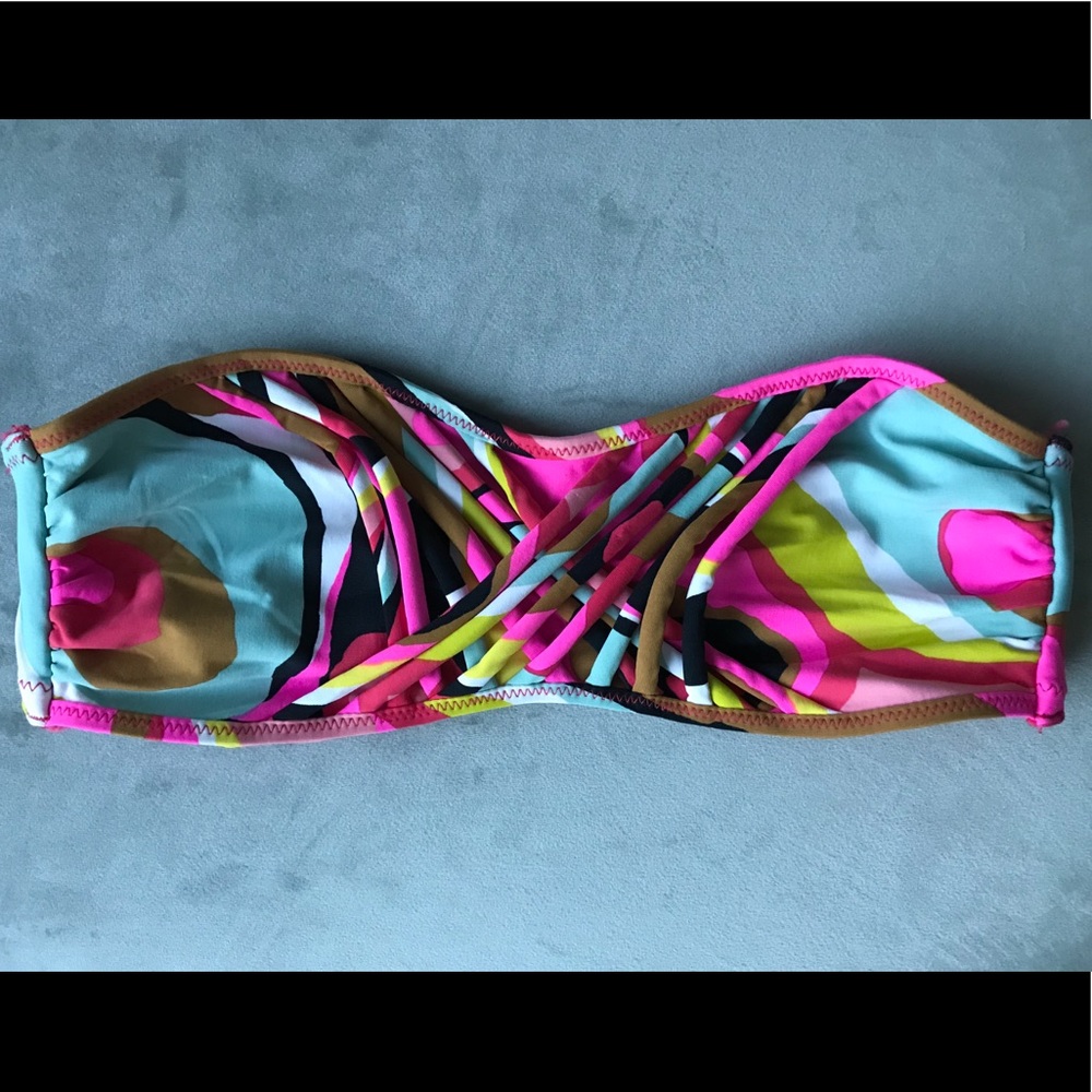 Strapless bathing suit top